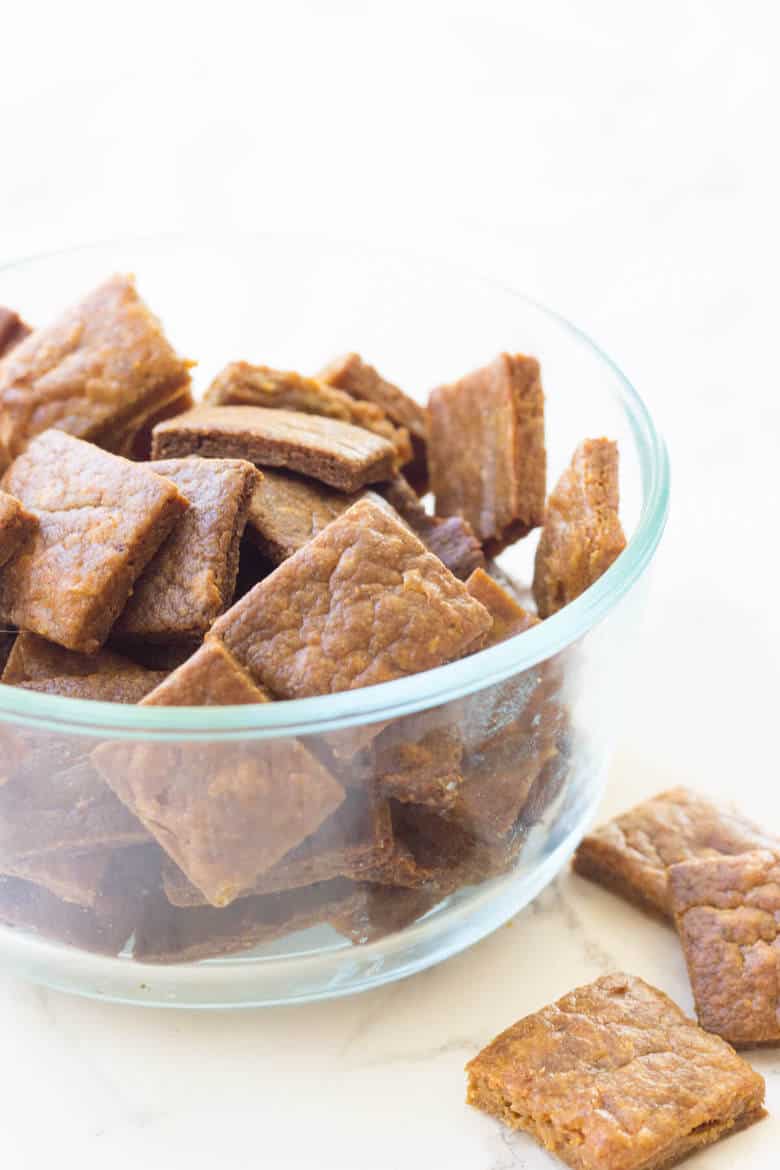 Paleo Cheez-Its in a bowl close-up