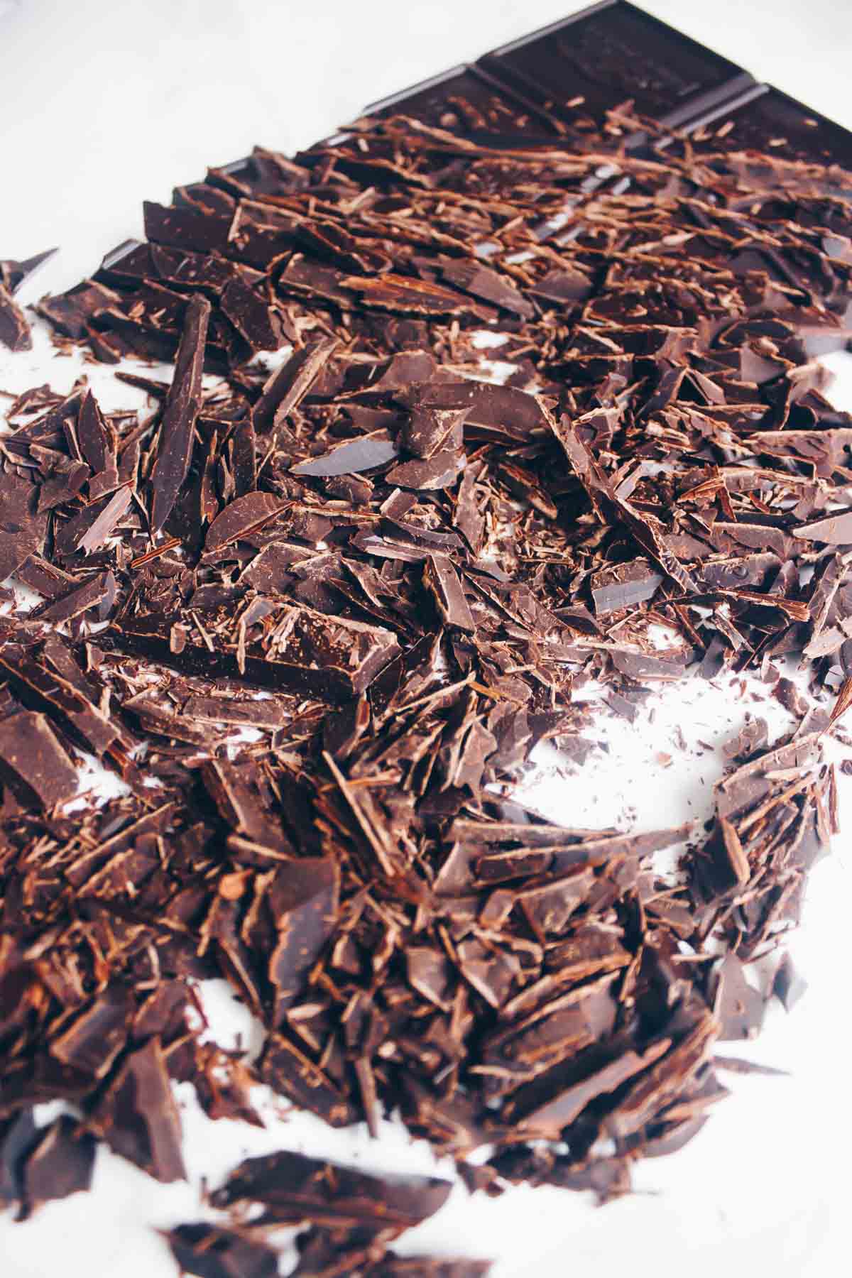 Date Sweetened Peppermint Cacao Nib Fudge | paleo + dairy free + vegan fudge